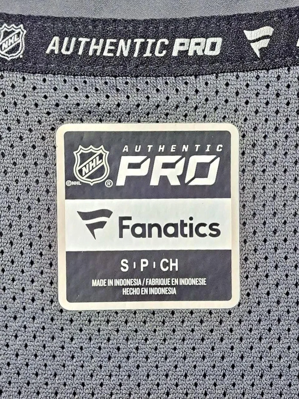 Fanatics Vegas Golden Knights Dark Gray and Gold Windbreaker Jacket